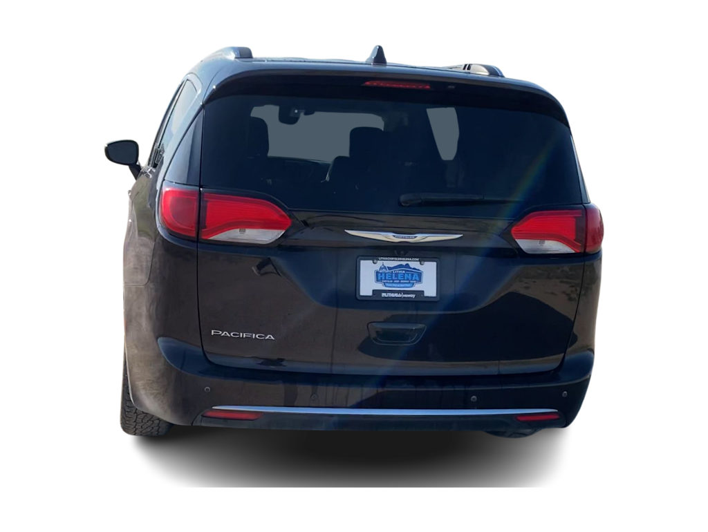 Thumbnail: 2018 Chrysler Pacifica - 4