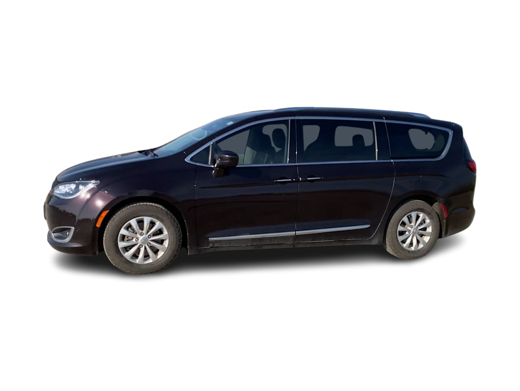 Thumbnail: 2018 Chrysler Pacifica - 2