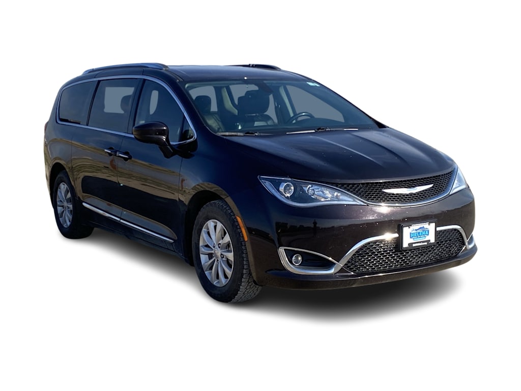 Thumbnail: 2018 Chrysler Pacifica - 18