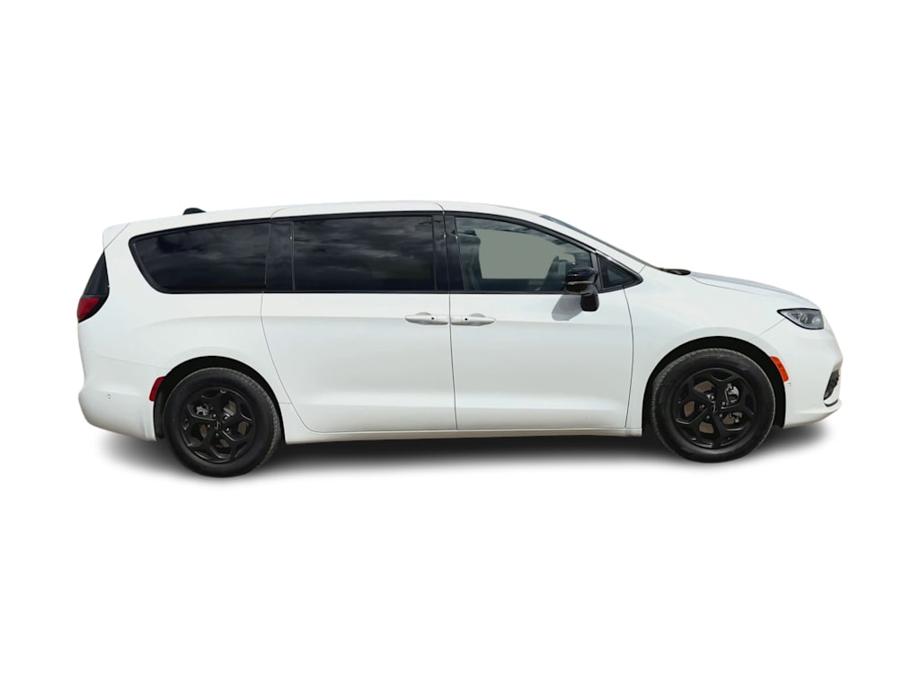 Thumbnail: 2024 Chrysler Pacifica - 14