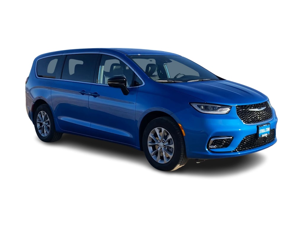 Thumbnail: 2026 Chrysler Pacifica - 15