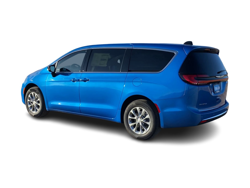 Thumbnail: 2026 Chrysler Pacifica - 4