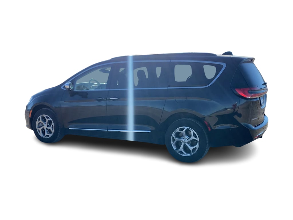 Thumbnail: 2023 Chrysler Pacifica - 12