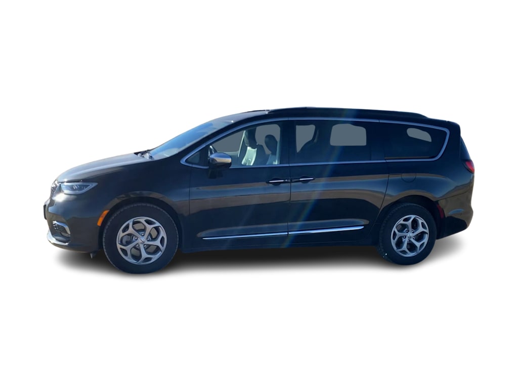 Thumbnail: 2023 Chrysler Pacifica - 2
