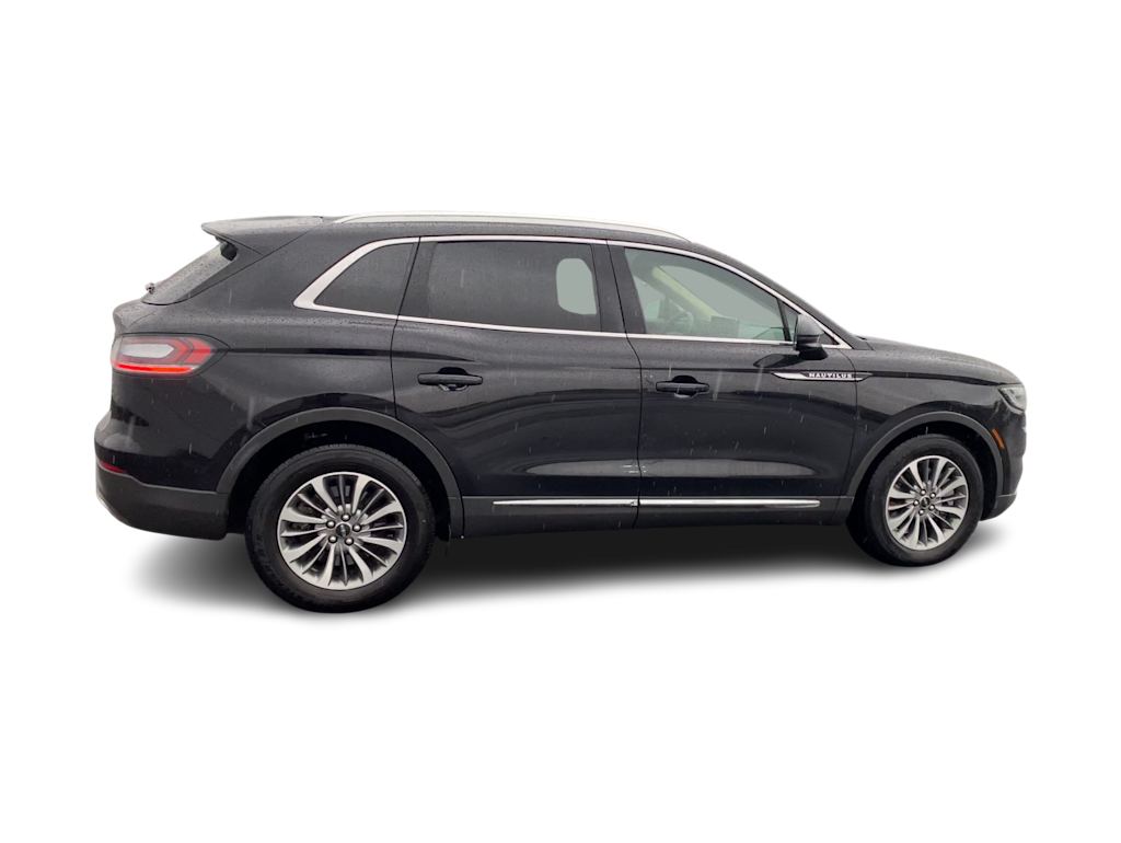 Thumbnail: 2021 Lincoln Nautilus - 16
