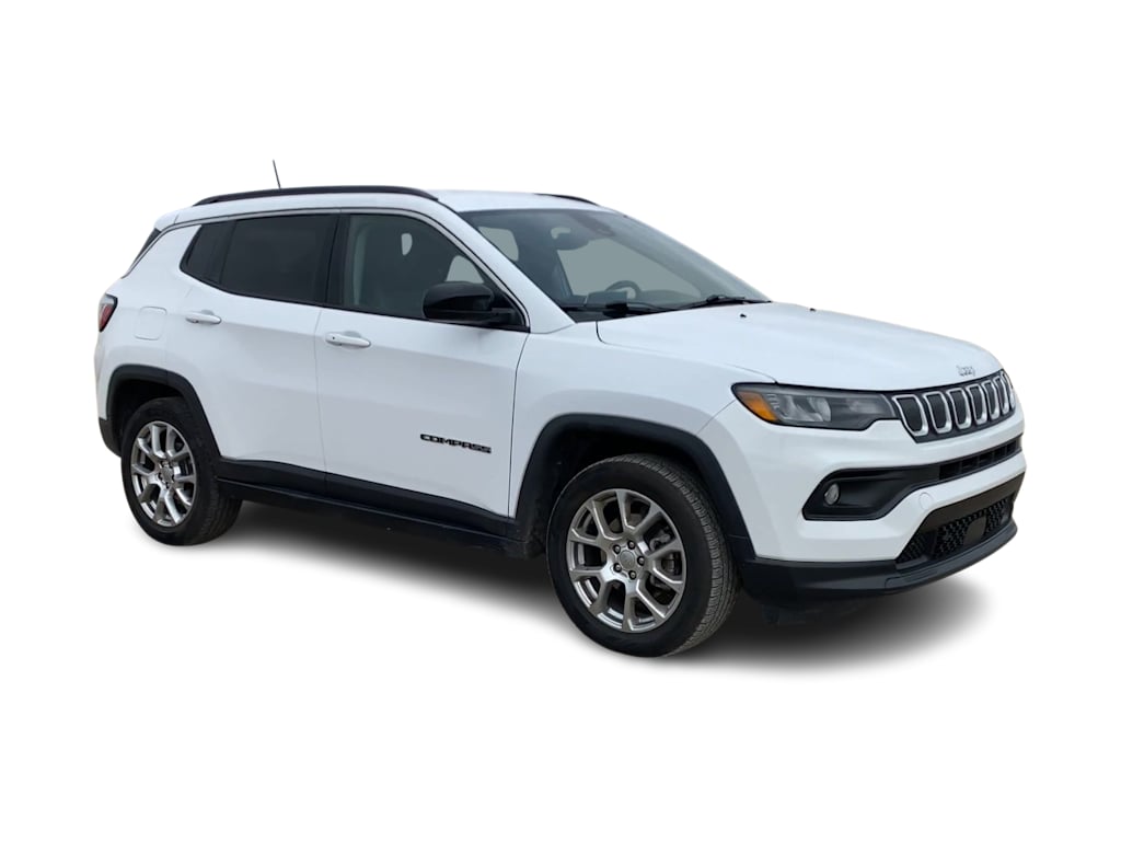Thumbnail: 2022 Jeep Compass - 16
