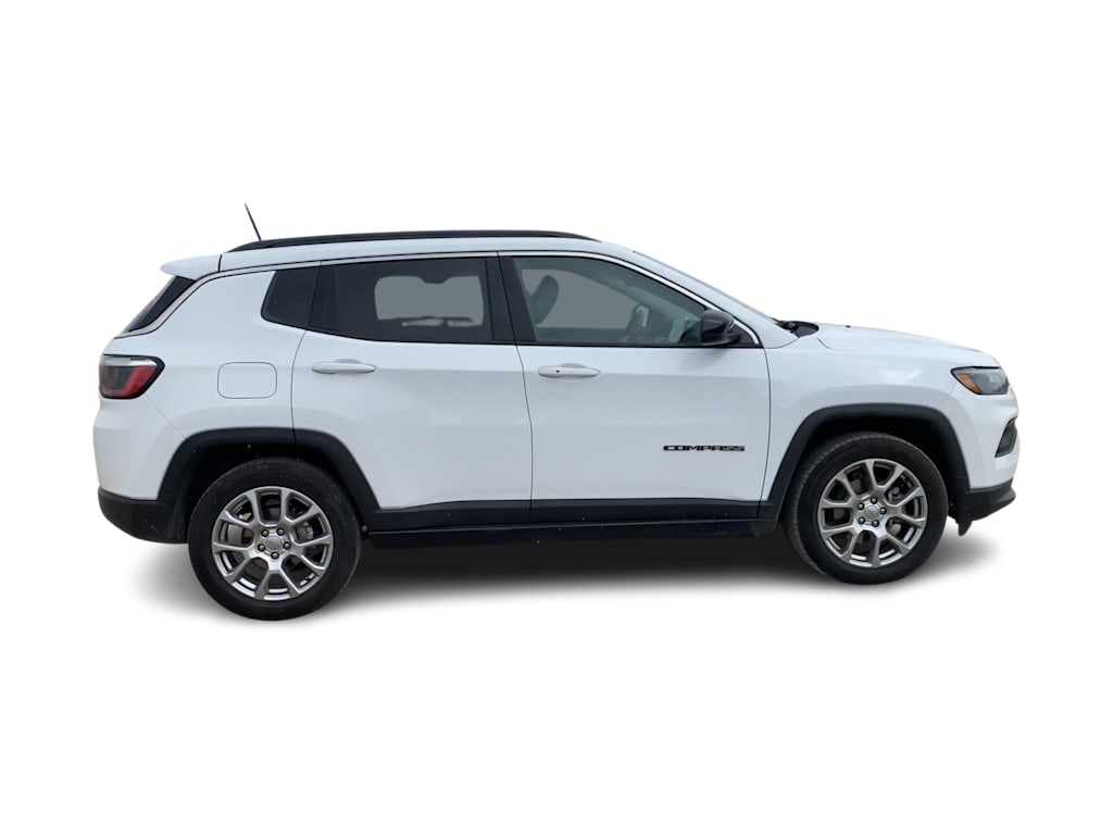 Thumbnail: 2022 Jeep Compass - 19
