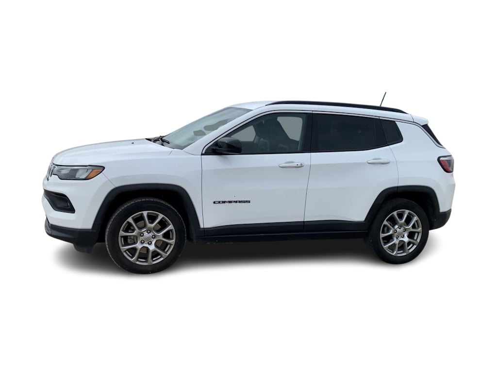 Thumbnail: 2022 Jeep Compass - 3