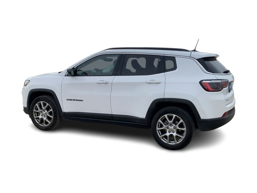 Thumbnail: 2022 Jeep Compass - 18
