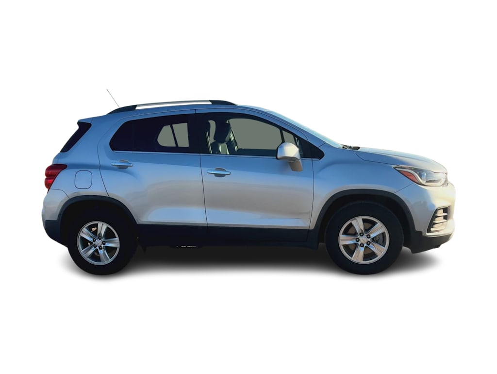Thumbnail: 2019 Chevrolet Trax - 18