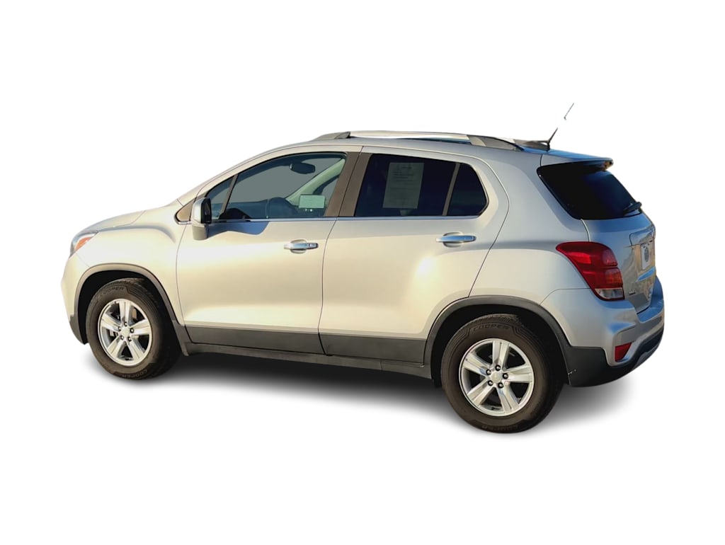 Thumbnail: 2019 Chevrolet Trax - 16