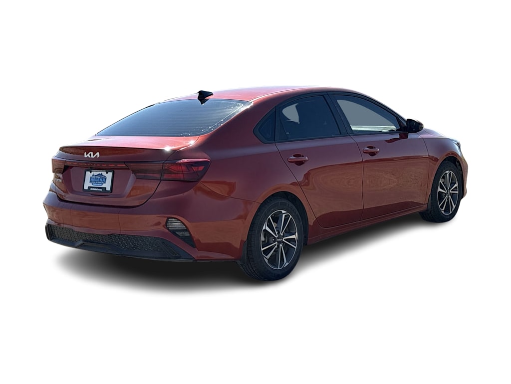 Thumbnail: 2023 Kia Forte - 23