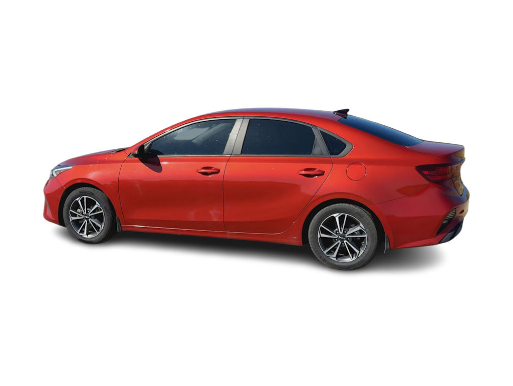 Thumbnail: 2023 Kia Forte - 17