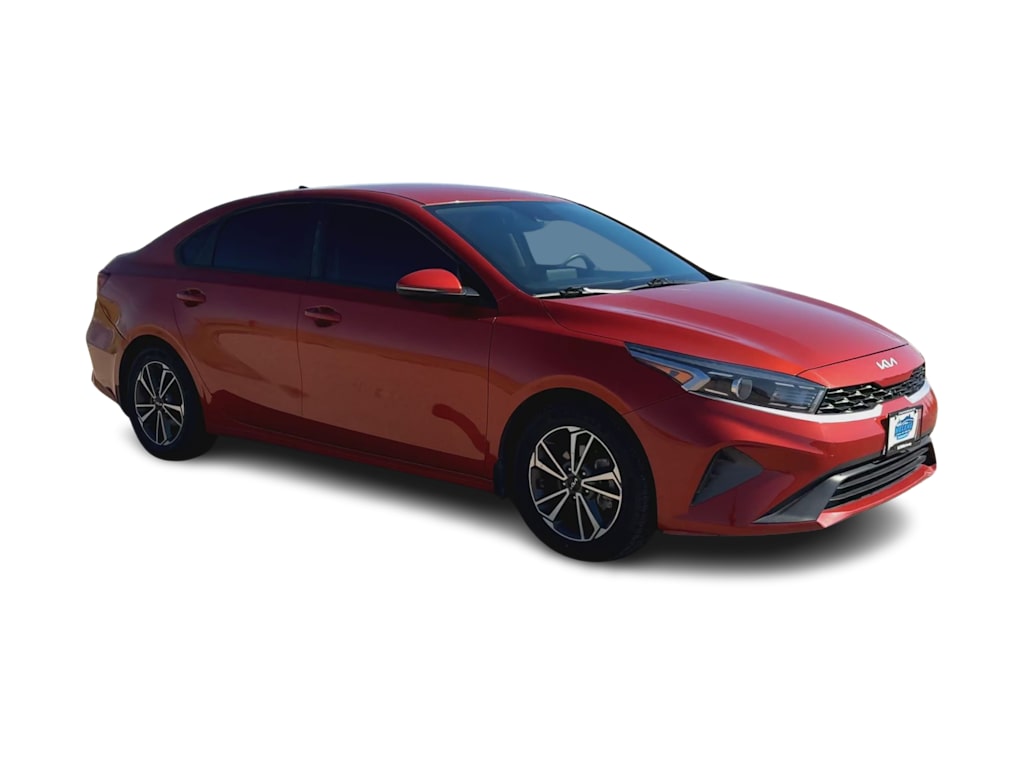 Thumbnail: 2023 Kia Forte - 15