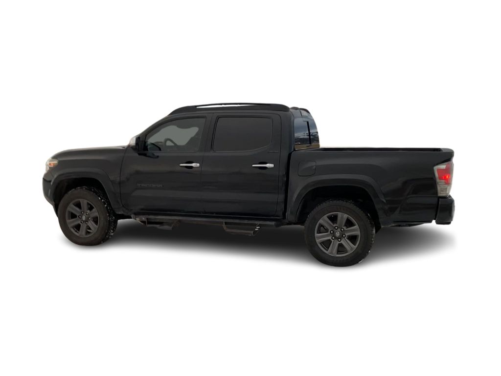 Thumbnail: 2017 Toyota Tacoma - 15