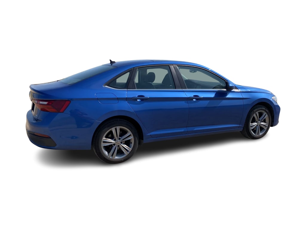 Thumbnail: 2024 Volkswagen Jetta - 17