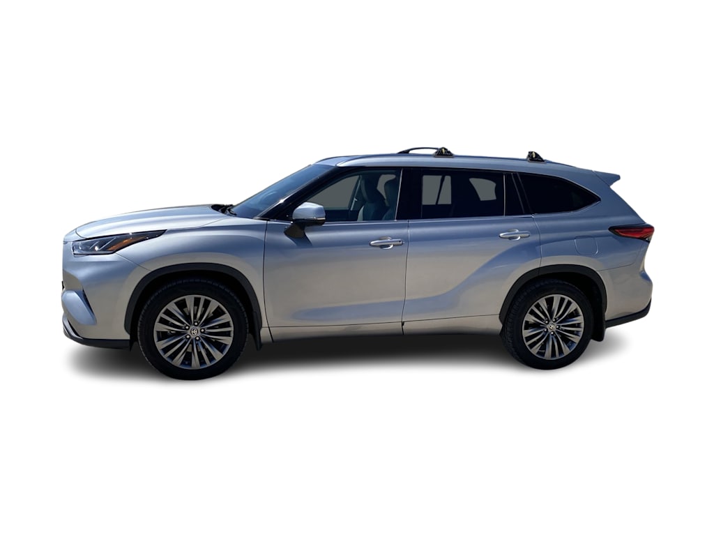 Thumbnail: 2021 Toyota Highlander - 18