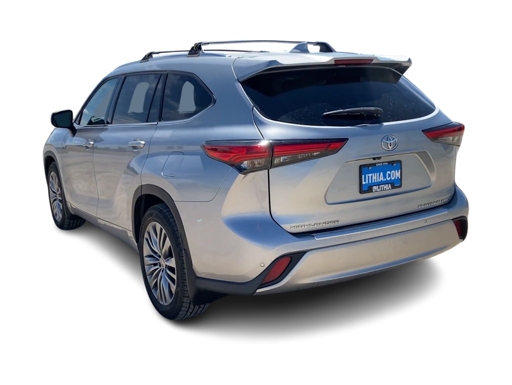 Thumbnail: 2021 Toyota Highlander - 3