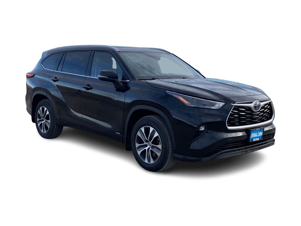 Thumbnail: 2022 Toyota Highlander - 17