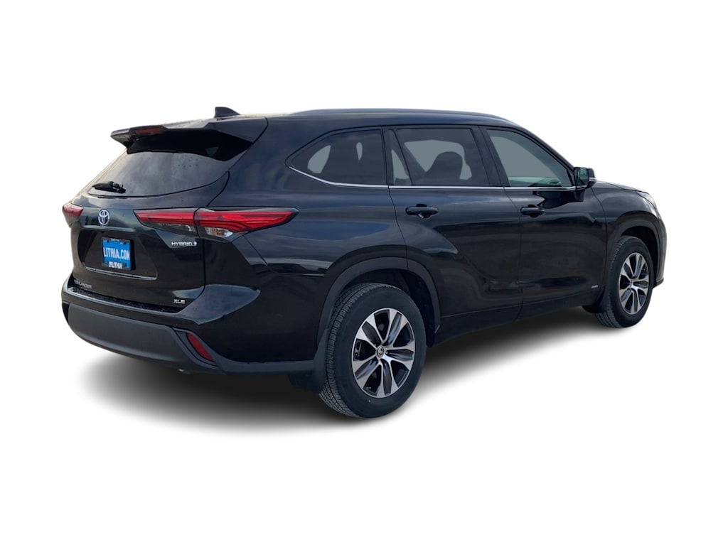 Thumbnail: 2022 Toyota Highlander - 19