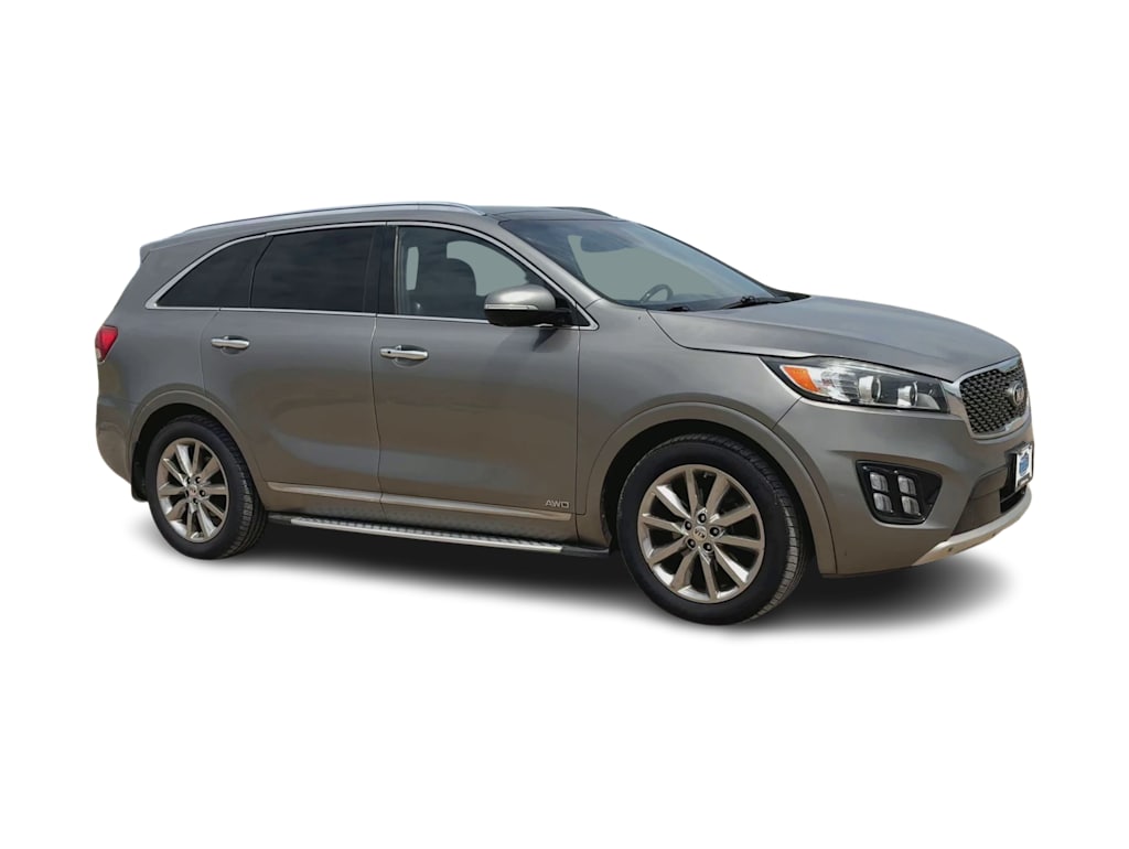 Thumbnail: 2017 Kia Sorento - 16