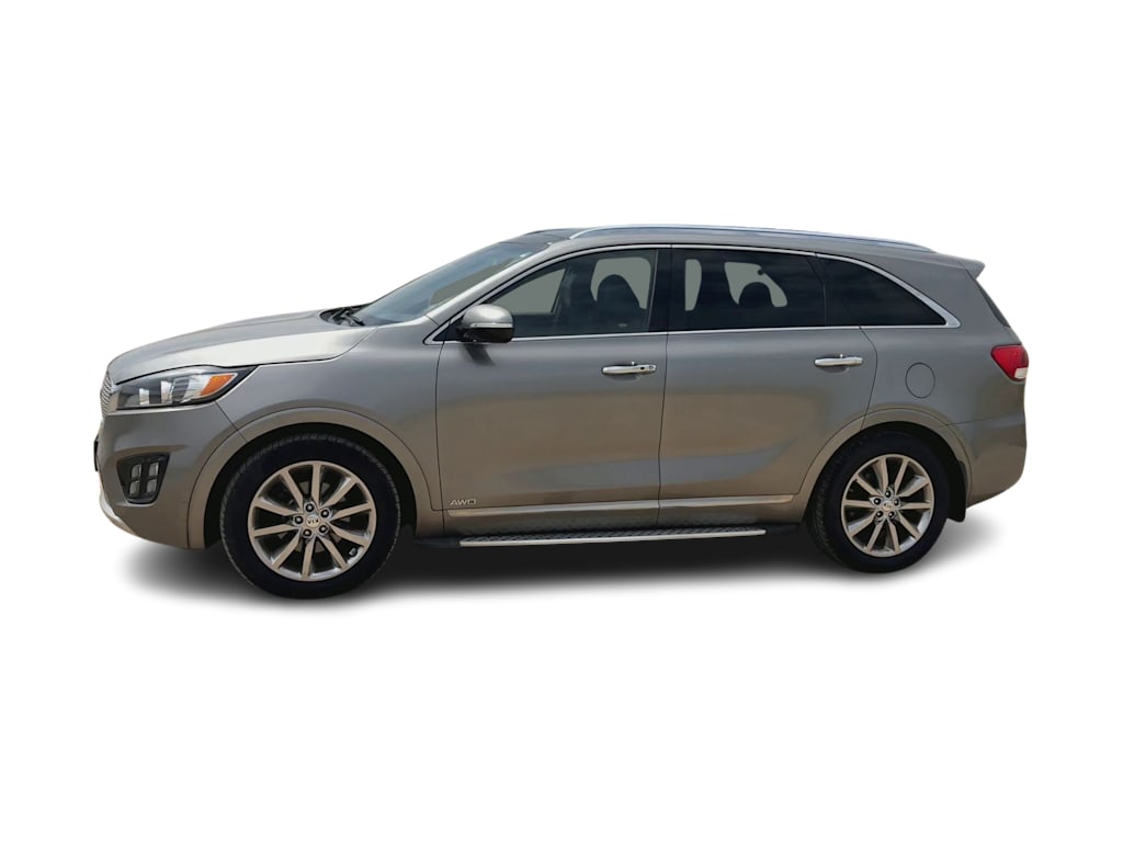 Thumbnail: 2017 Kia Sorento - 3