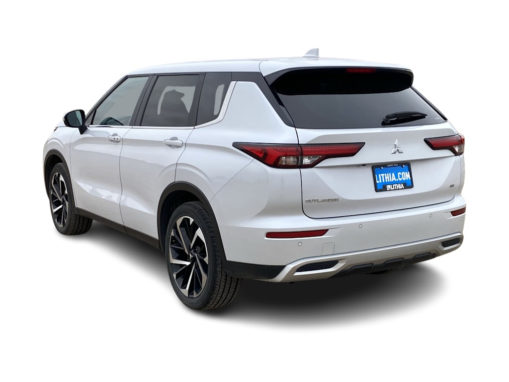 Thumbnail: 2024 Mitsubishi Outlander - 18