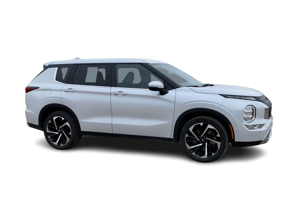 Thumbnail: 2024 Mitsubishi Outlander - 13