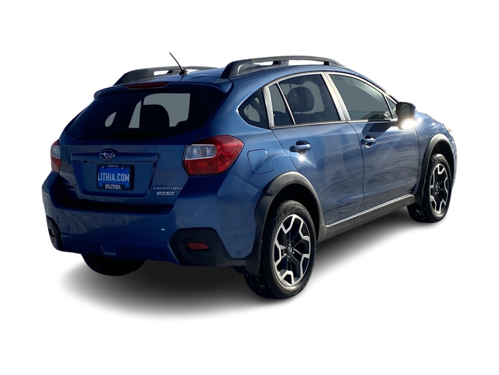 Thumbnail: 2017 Subaru Crosstrek - 18