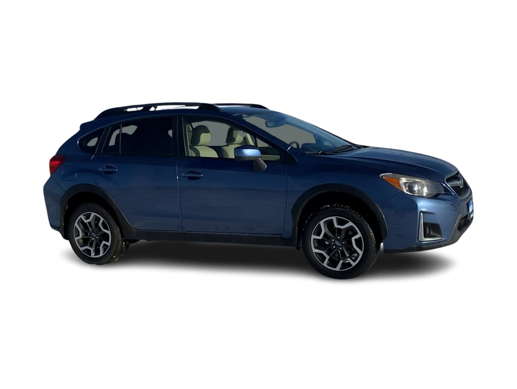 Thumbnail: 2017 Subaru Crosstrek - 11