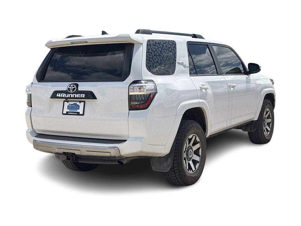 Thumbnail: 2020 Toyota 4Runner - 24