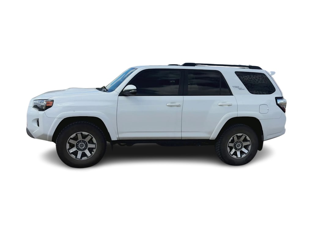Thumbnail: 2020 Toyota 4Runner - 3