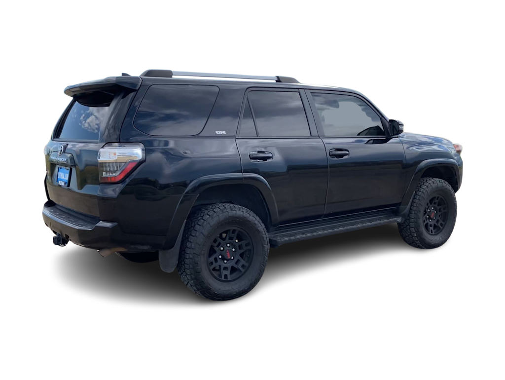 Thumbnail: 2022 Toyota 4Runner - 17