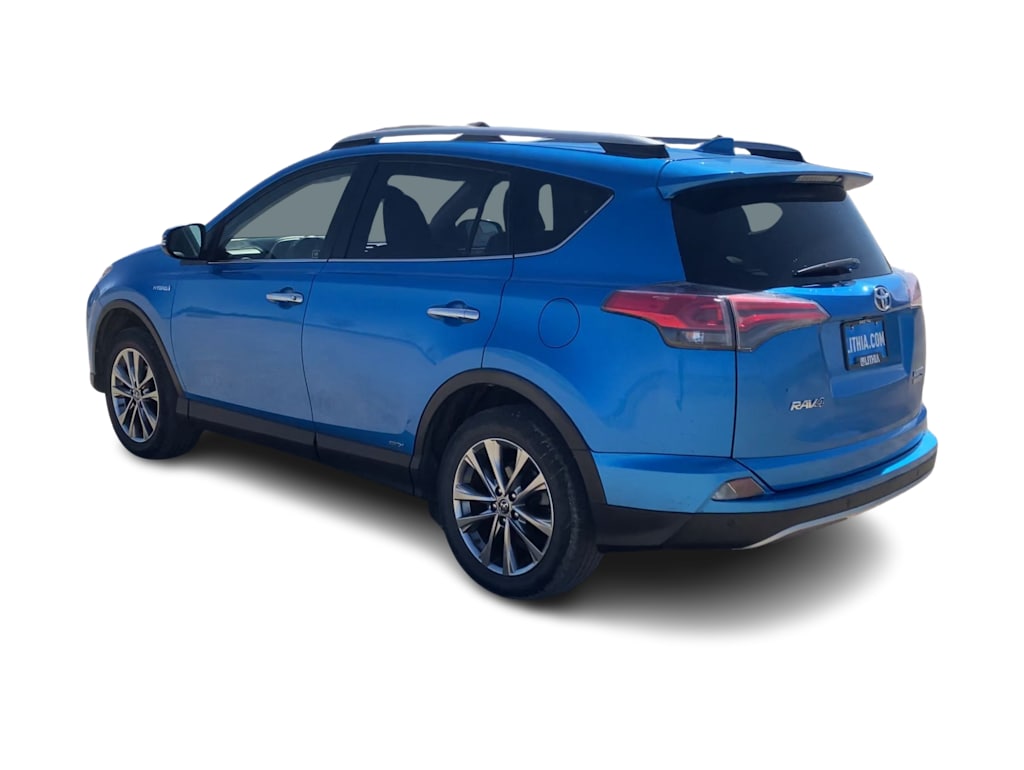 Thumbnail: 2017 Toyota RAV4 - 3