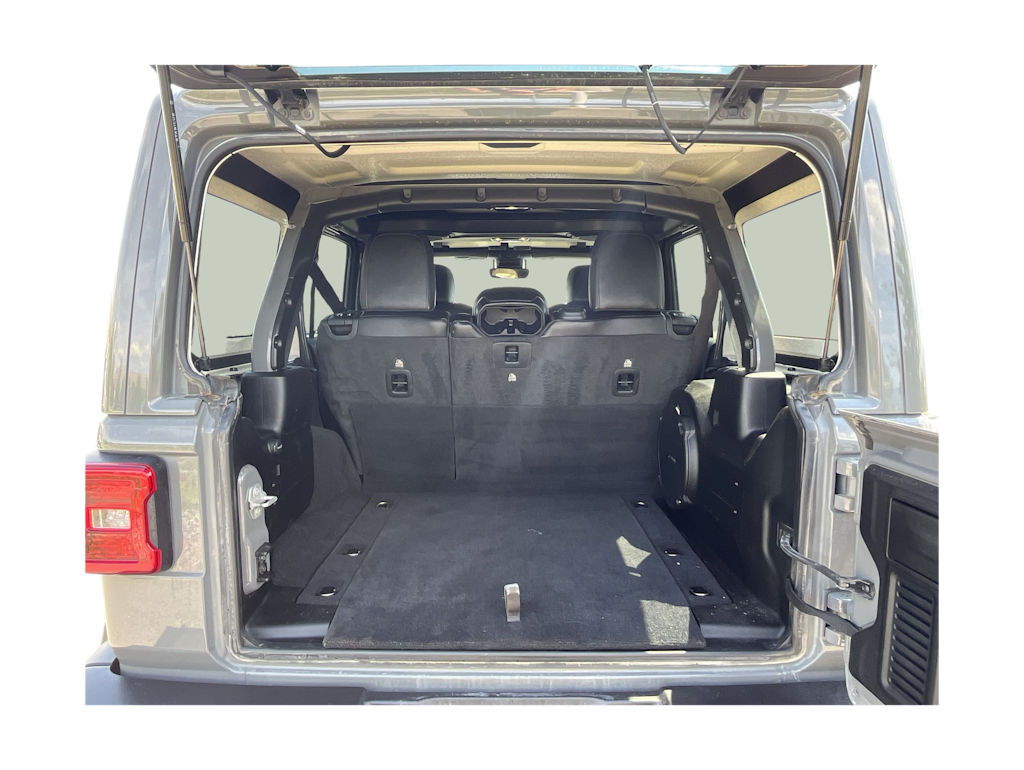 Thumbnail: 2021 Jeep Wrangler - 18
