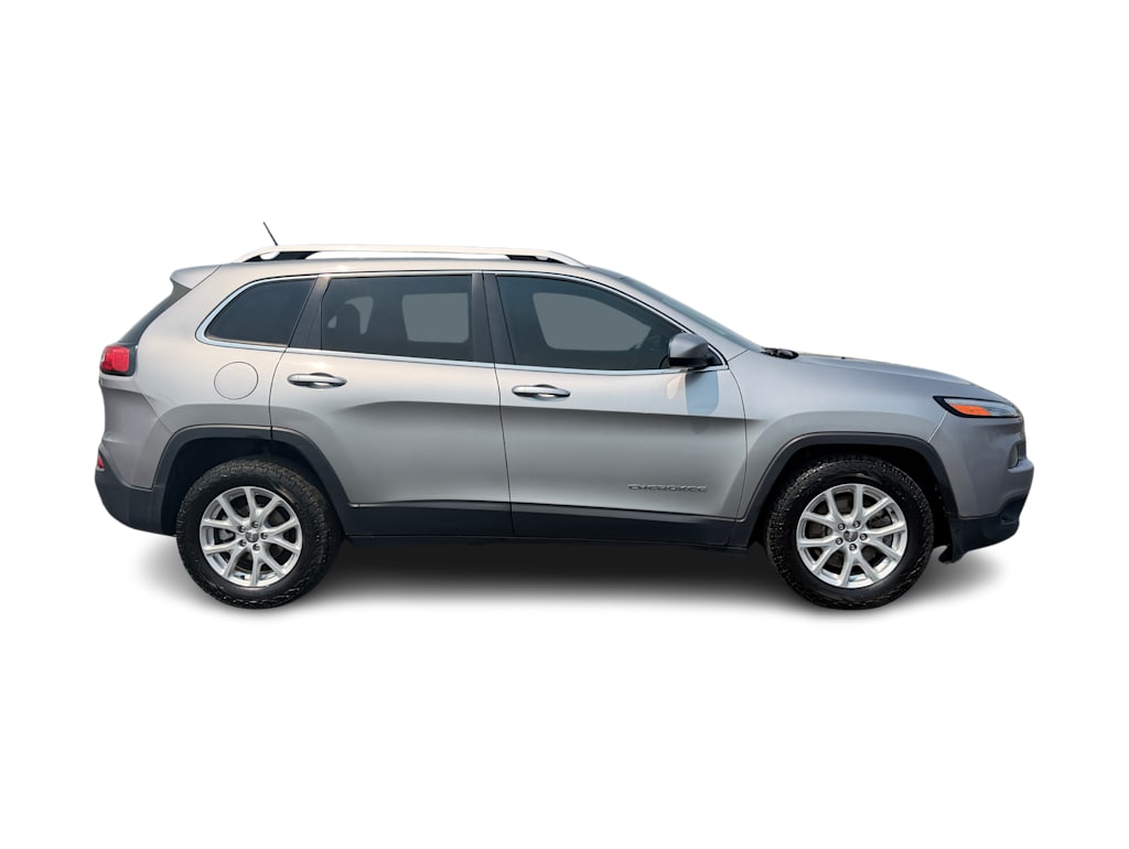 Thumbnail: 2015 Jeep Cherokee - 16