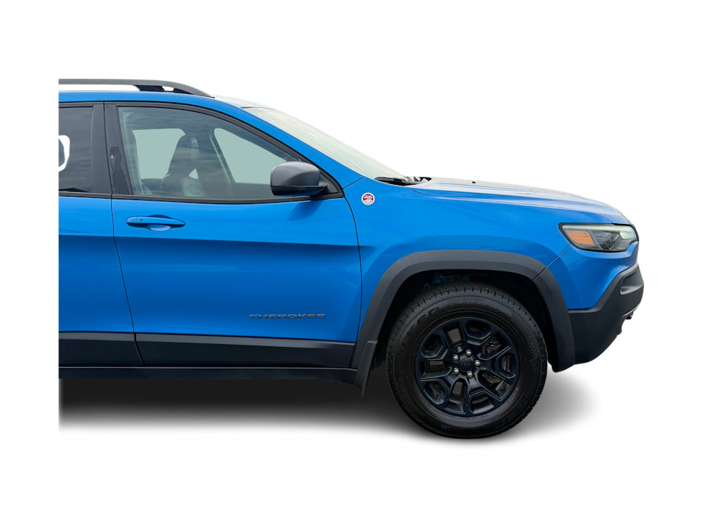Thumbnail: 2020 Jeep Cherokee - 15