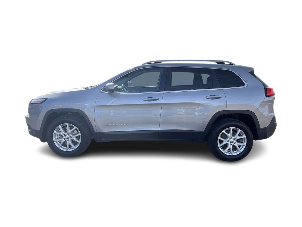 Thumbnail: 2017 Jeep Cherokee - 3