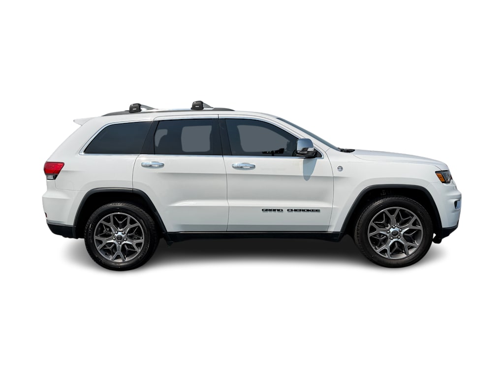 Thumbnail: 2018 Jeep Grand Cherokee - 16