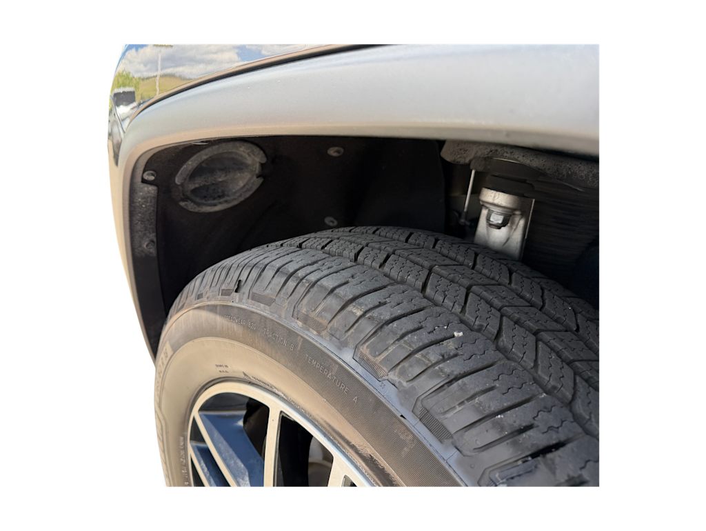Thumbnail: 2021 Jeep Grand Cherokee - 14