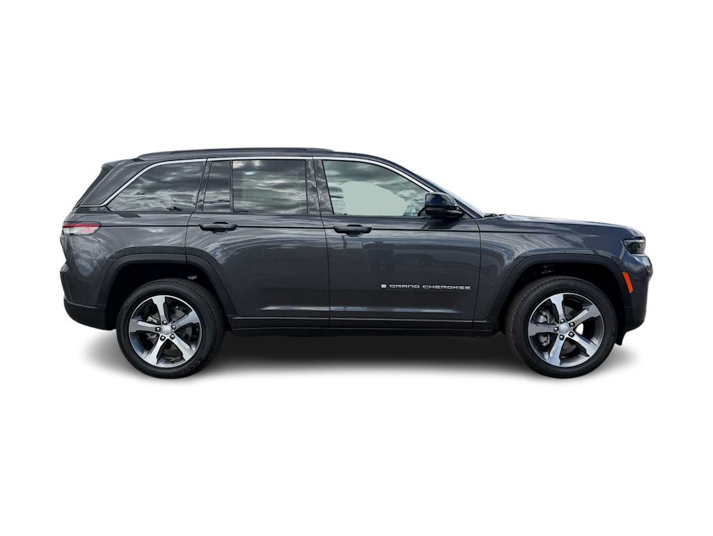 Thumbnail: 2026 Jeep Grand Cherokee - 18