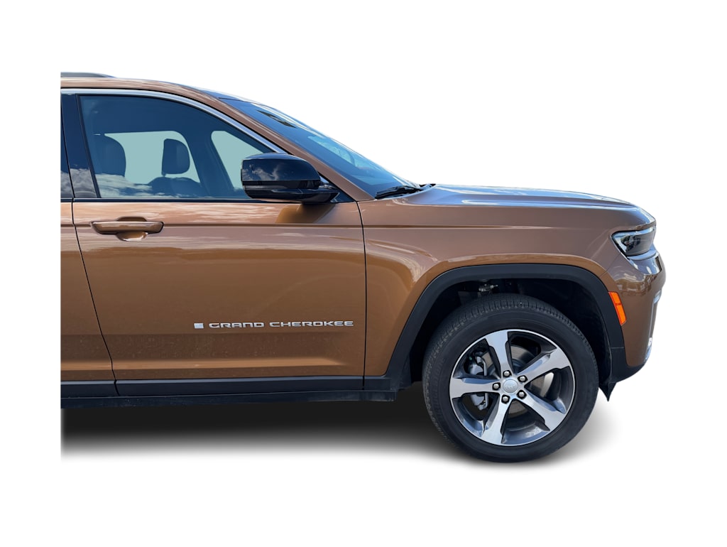 Thumbnail: 2026 Jeep Grand Cherokee - 15