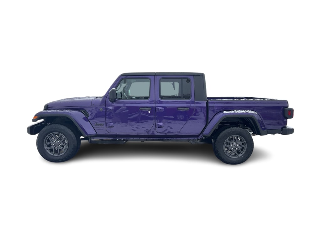 Thumbnail: 2026 Jeep Gladiator - 3