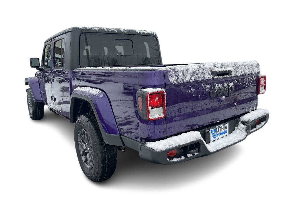 Thumbnail: 2026 Jeep Gladiator - 4