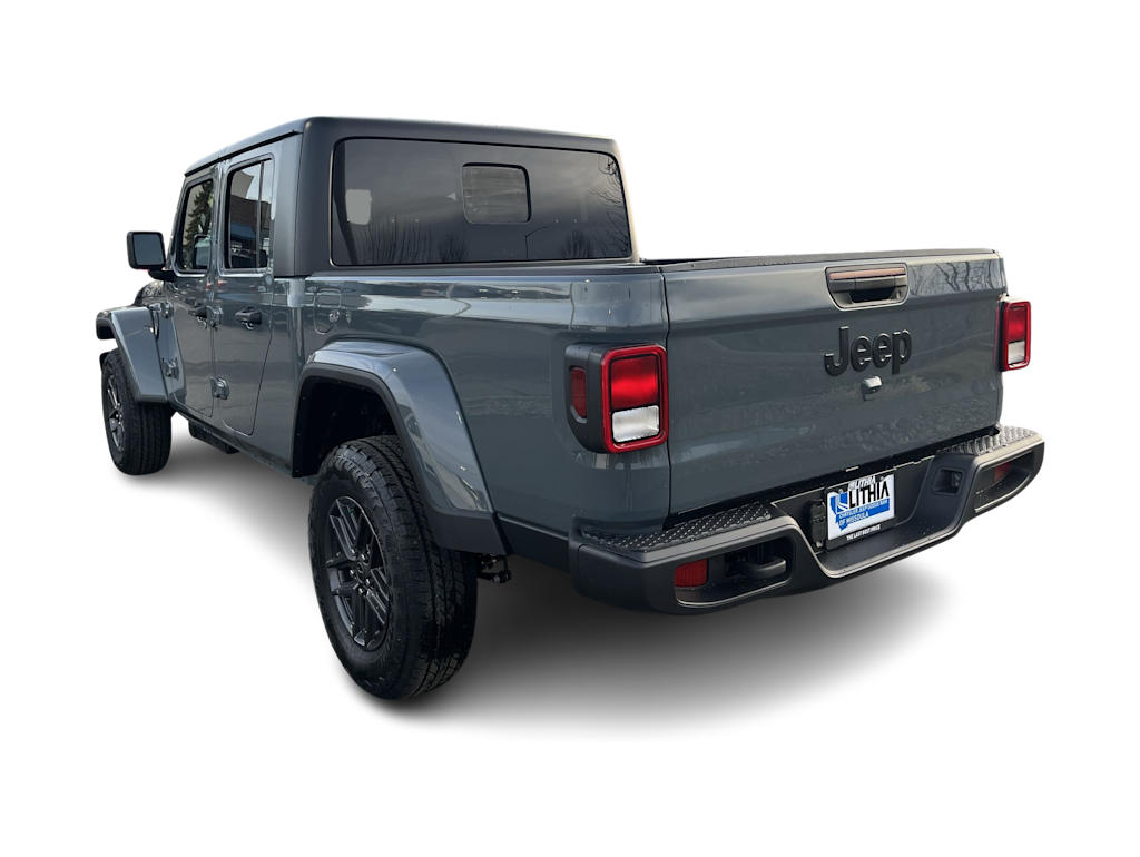 Thumbnail: 2026 Jeep Gladiator - 4