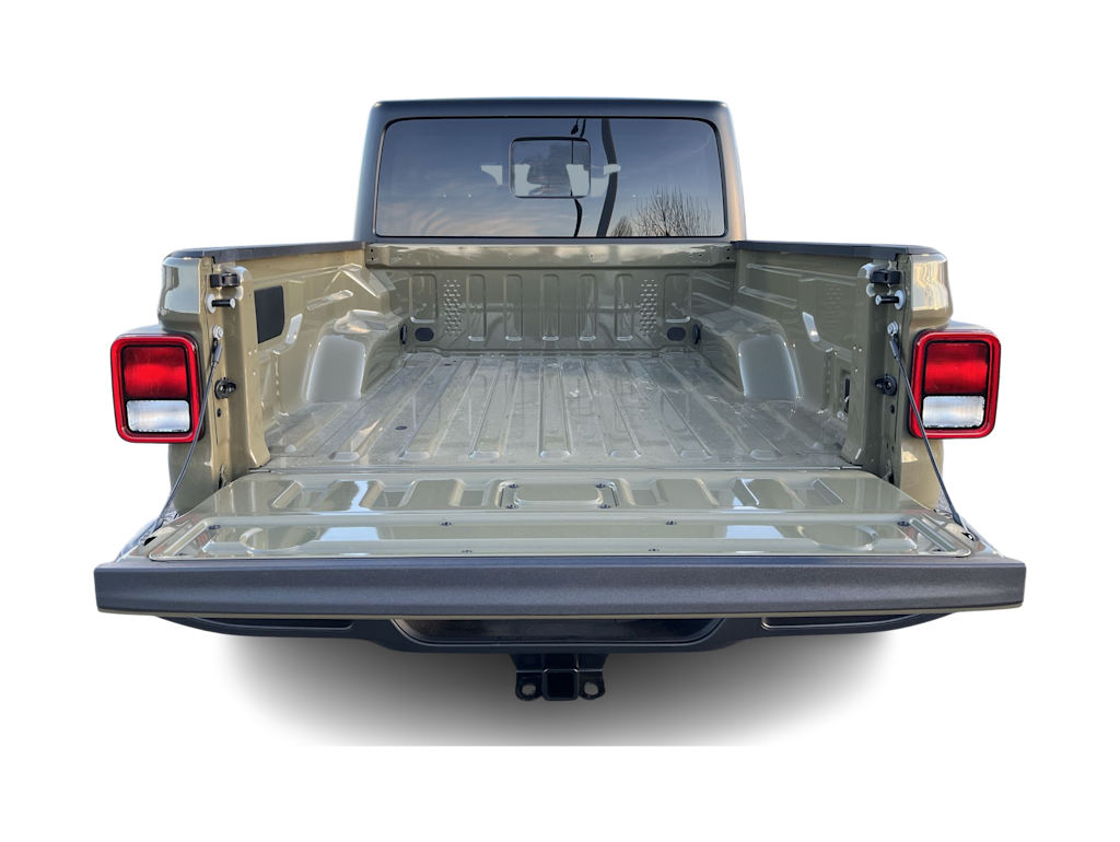 Thumbnail: 2026 Jeep Gladiator - 18