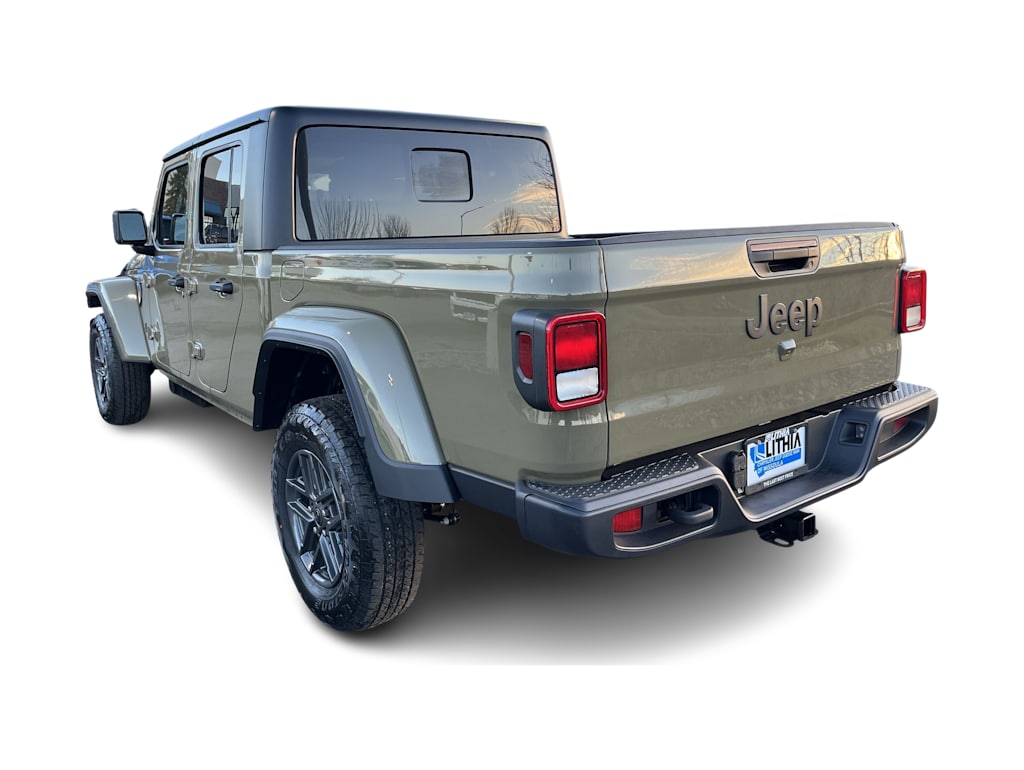 Thumbnail: 2026 Jeep Gladiator - 4