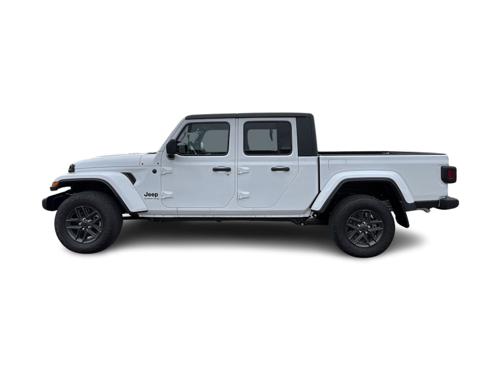 Thumbnail: 2026 Jeep Gladiator - 3
