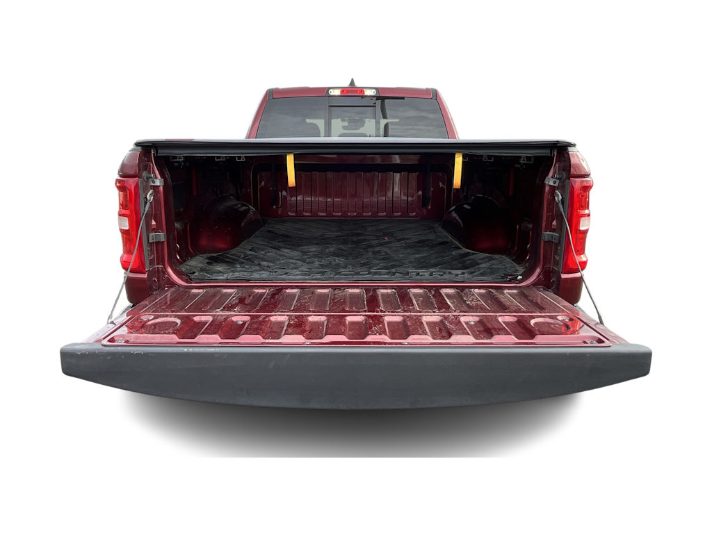 Thumbnail: 2025 RAM 1500 - 17