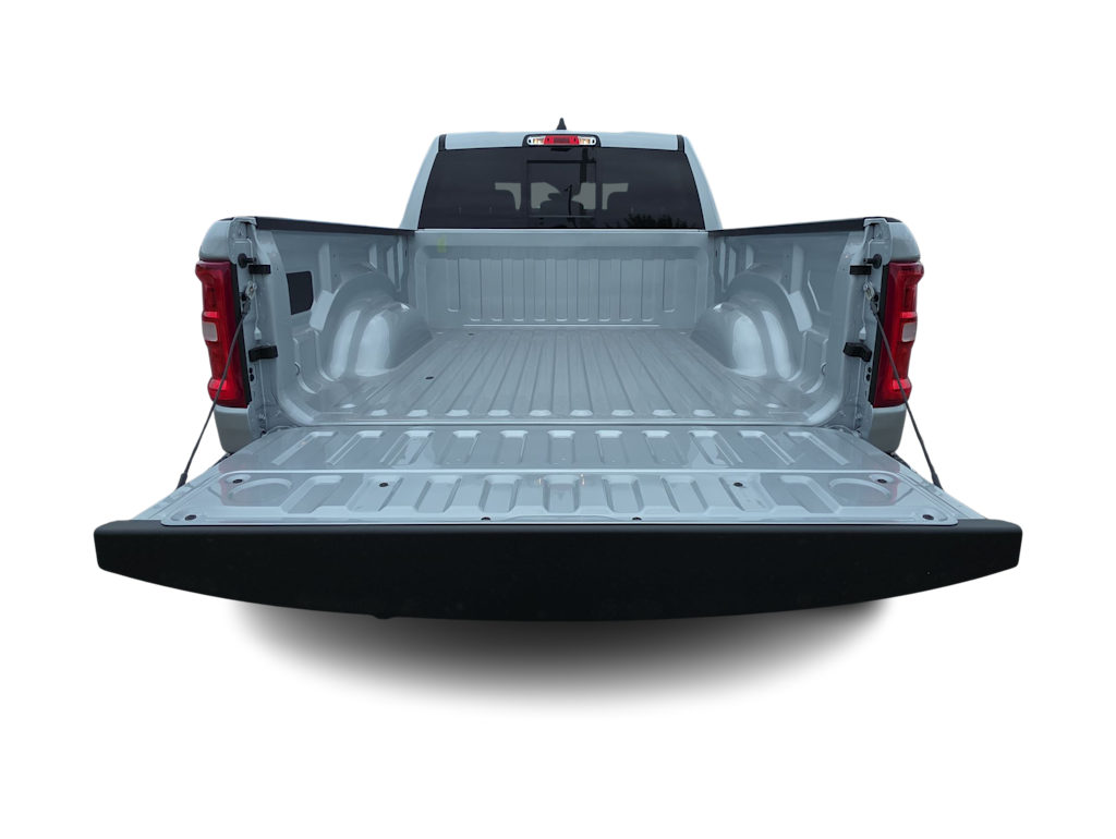 Thumbnail: 2026 RAM 1500 - 17